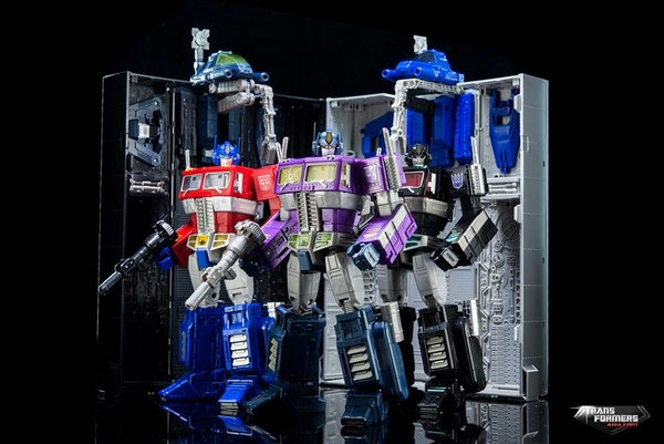 Asia Exclusive Masterpiece Shattered Glass Optimus New Official Photos 14 (14 of 14)